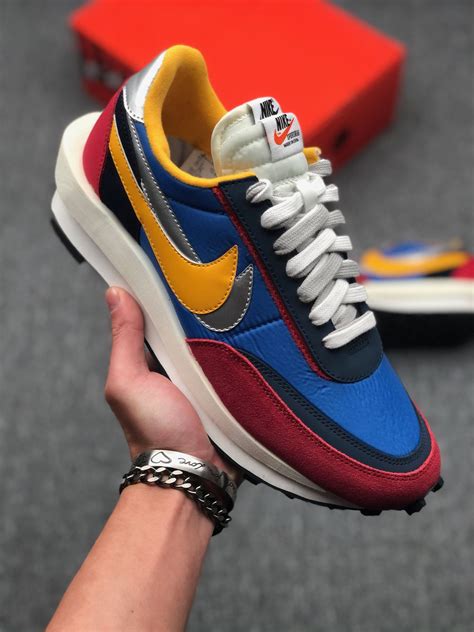 nike sacai waffle price.